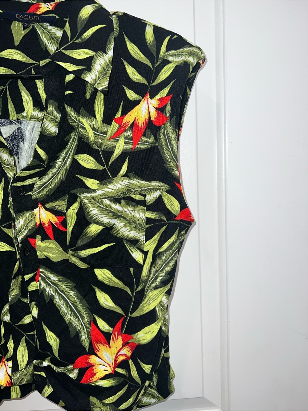 Rachel Zoe Sleeveless Tropical pattern Top black and green with shoulder pads - Picture 4 of 11